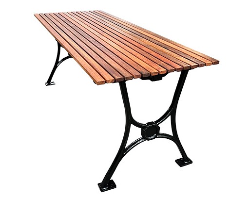 Piazza Table